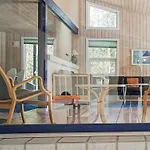 別荘 Seaside Oasis With Pool - By Traum Neksø